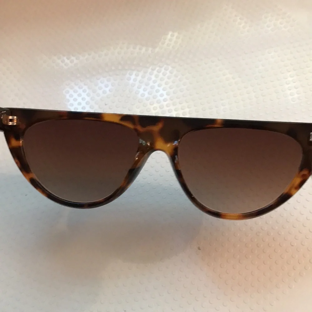 🆕American Eagle Sunglasses